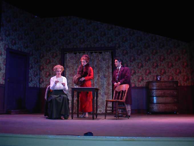 Showboat Boarding House Photo